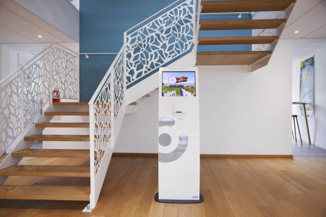 Borne d'accueil Bora en entreprise