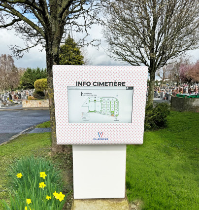 Borne tactile extérieure Tivano sur pied