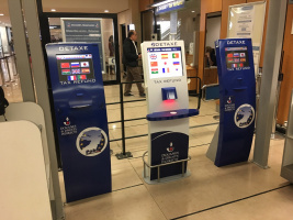 Photo de borne de détaxe Azimut pour les Douanes françaises