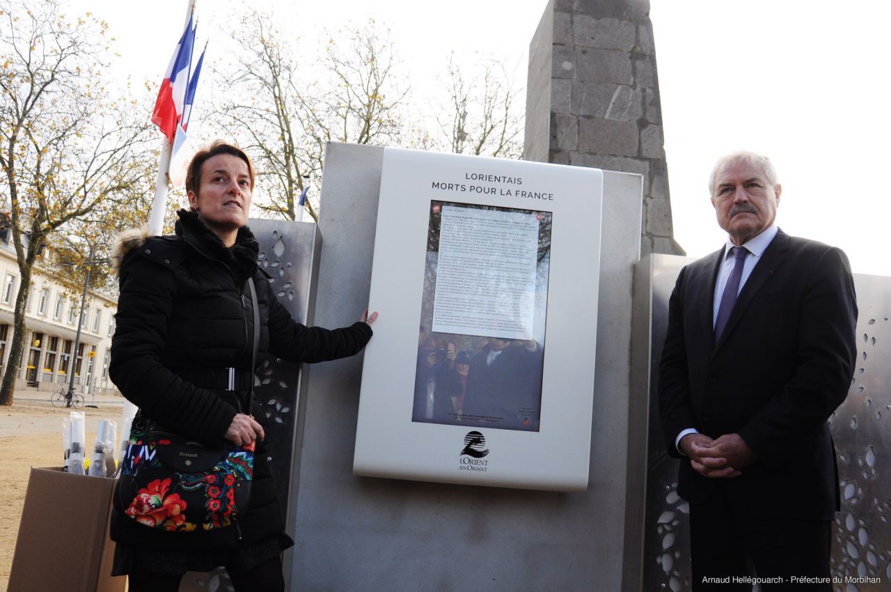 Inauguration borne numérique commémorative Lorient