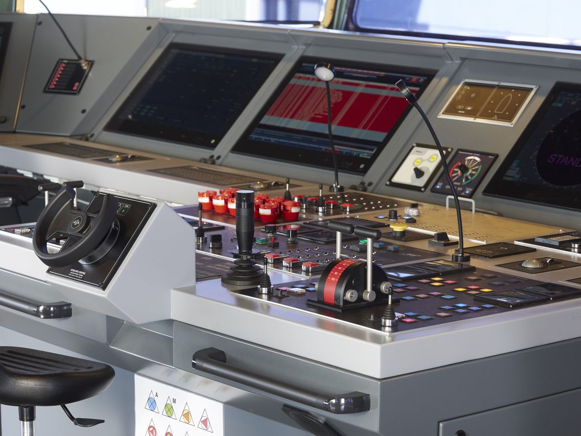 Passerelle navire Piriou