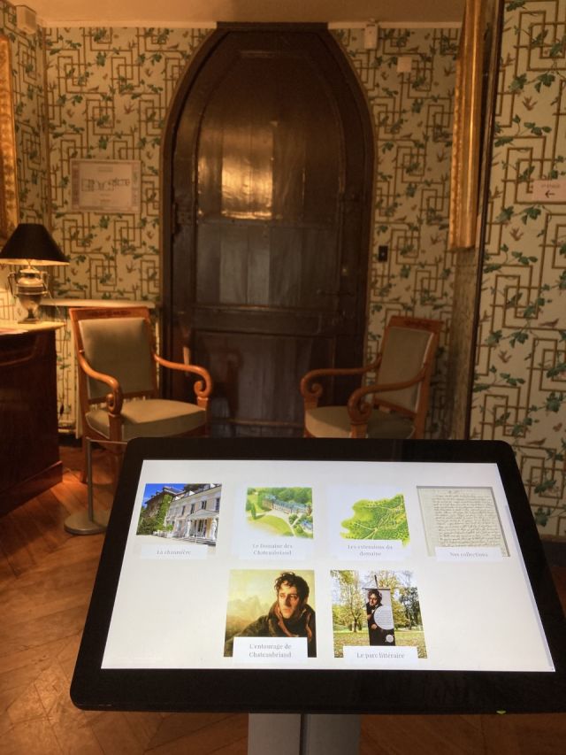 Borne interactive Alizé dans la maison de Chateaubriand